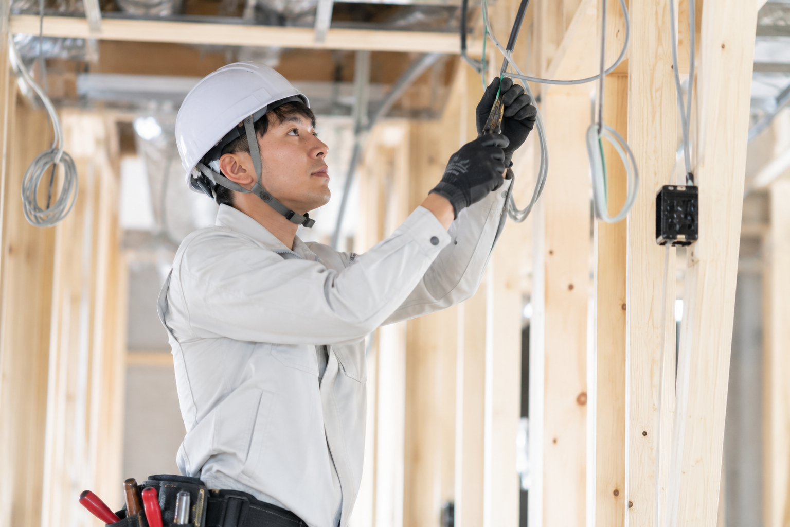 屋根内電気工業株式会社の正社員 電気工の求人情報イメージ1